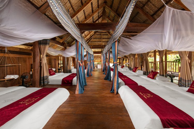 dorm stilk house - nhà sàn cộng đồng